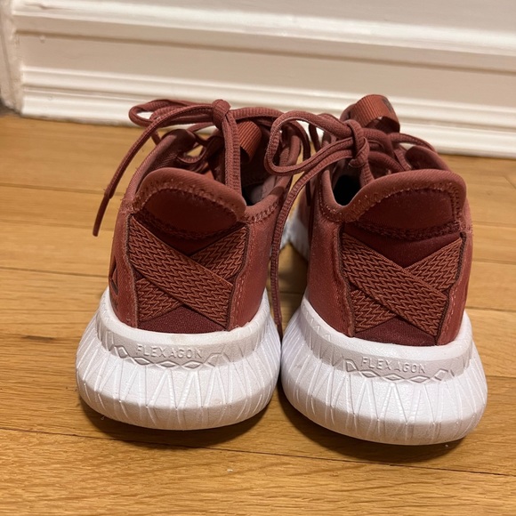 Reebok Womens Running Shoes Red Size 6.5 - Picture 3 of 4